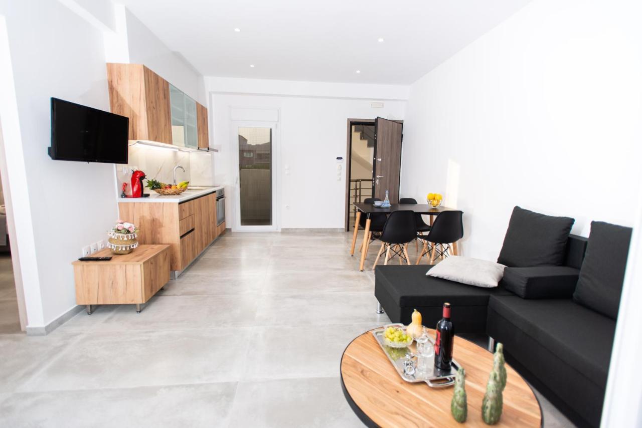 Raeti Apartments Tympaki Exterior photo